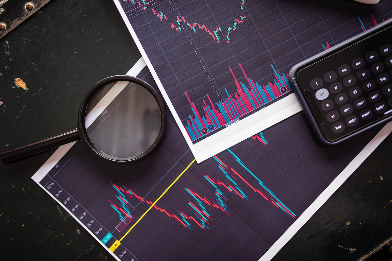 Sales Targets Are Output Metrics. The Founders Who Hit Them Track Inputs.